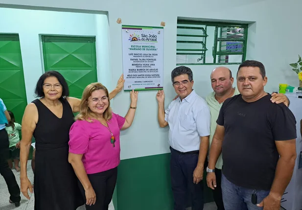 A prefeita esteve na inauguração
