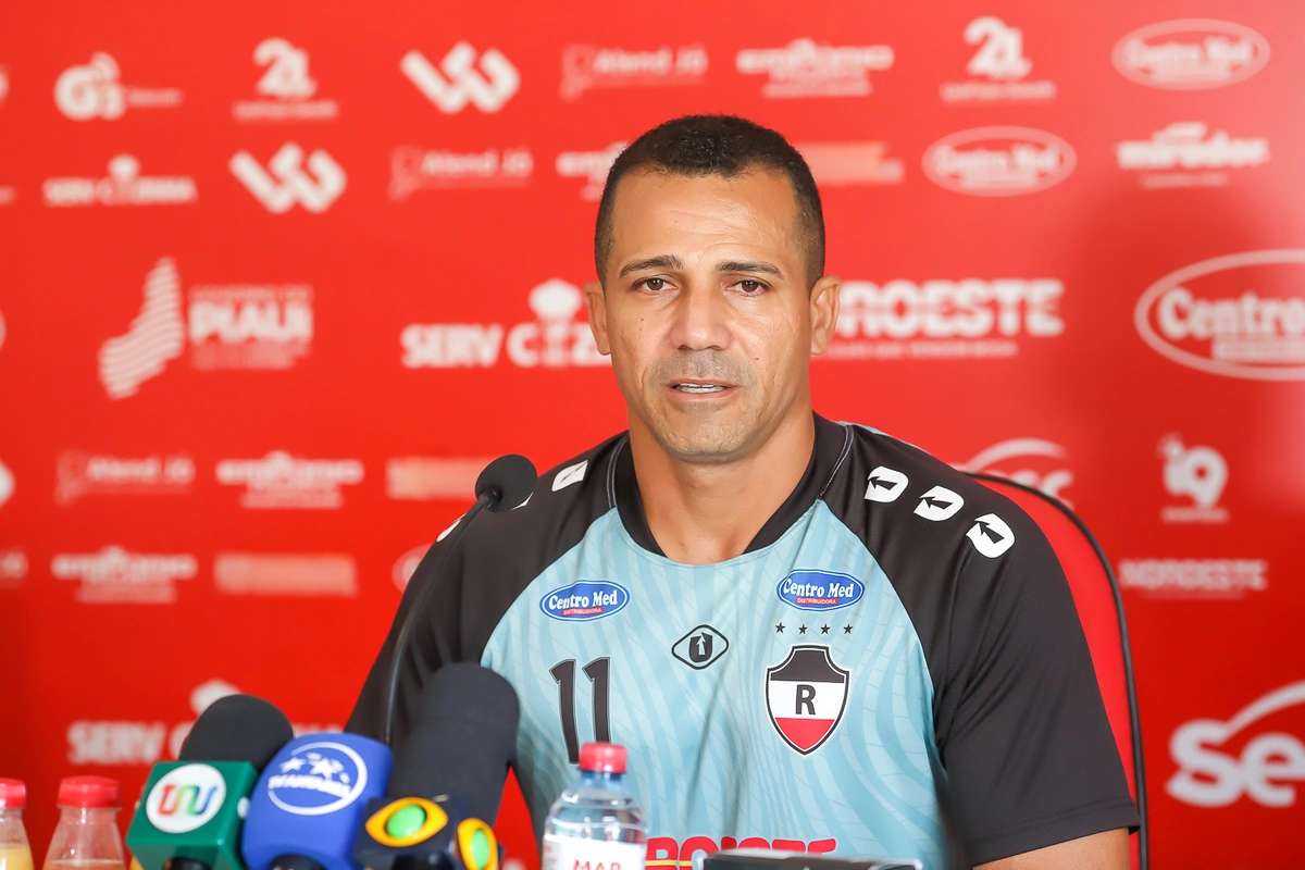 Anderson Kamar, técnico interino do River-PI