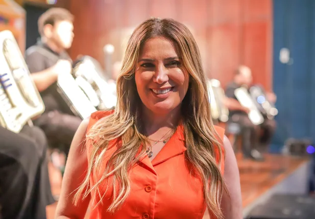 Apresentadora Karla Berger