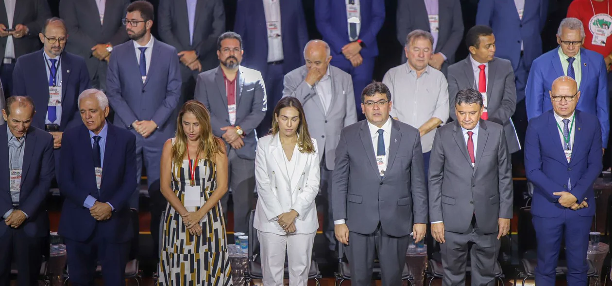 Autoridades participaram do evento
