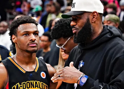 Bronny e LeBron James vão jogar juntos