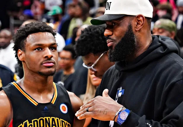 Bronny e LeBron James vão jogar juntos