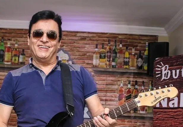 Cantor Nahim é encontrado morto dentro de casa em São Paulo