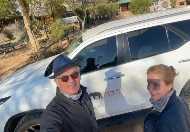 Charles Sá e sua esposa, Natale Contijo