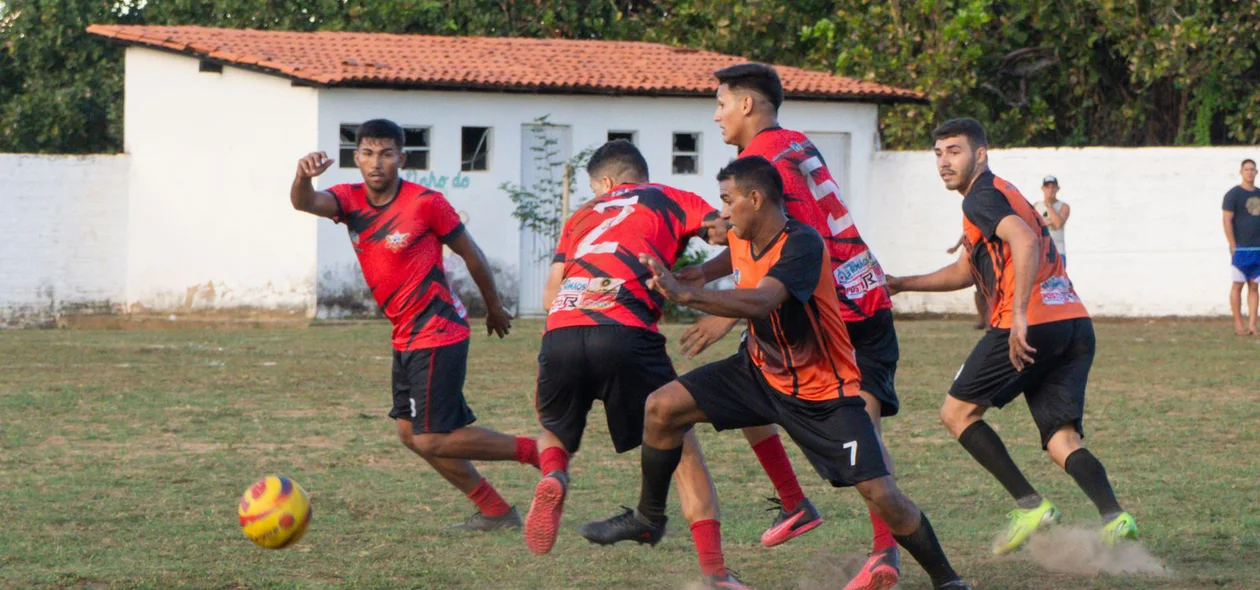 Confronto entre Boa Esporte, bicampeão deste campeonato, e a equipe do Cabreiro