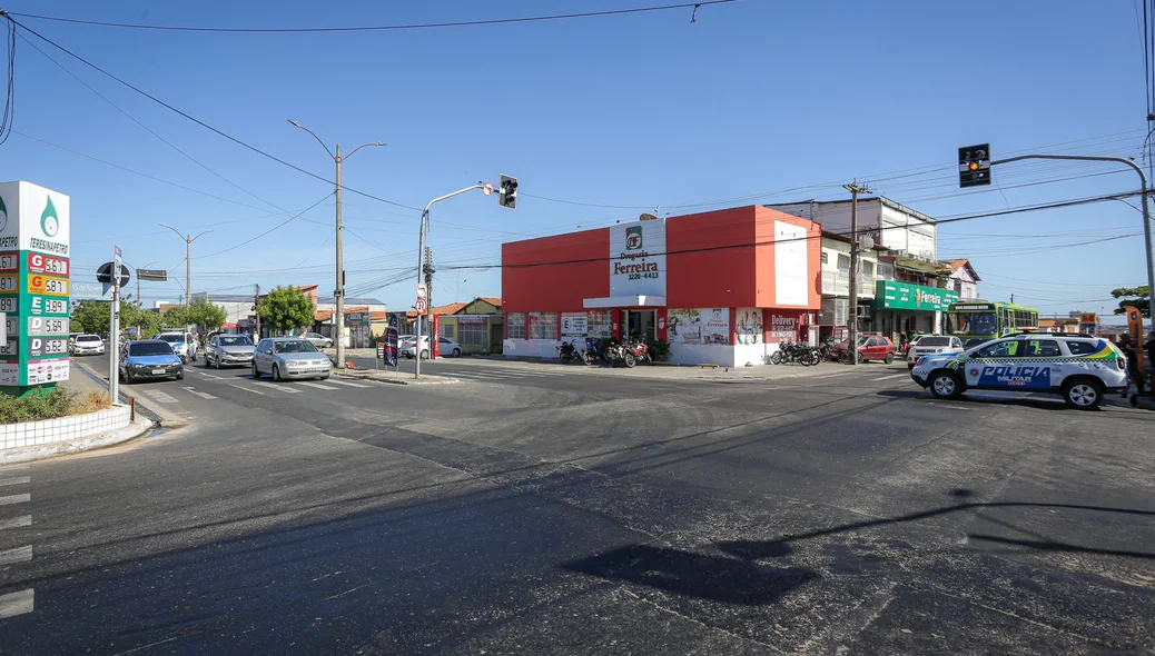 Cruzamento na Avenida 15 de Novembro