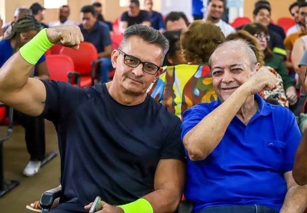 Demóstenes Ribeiro e Sílvio Mendes em roda de conversa
