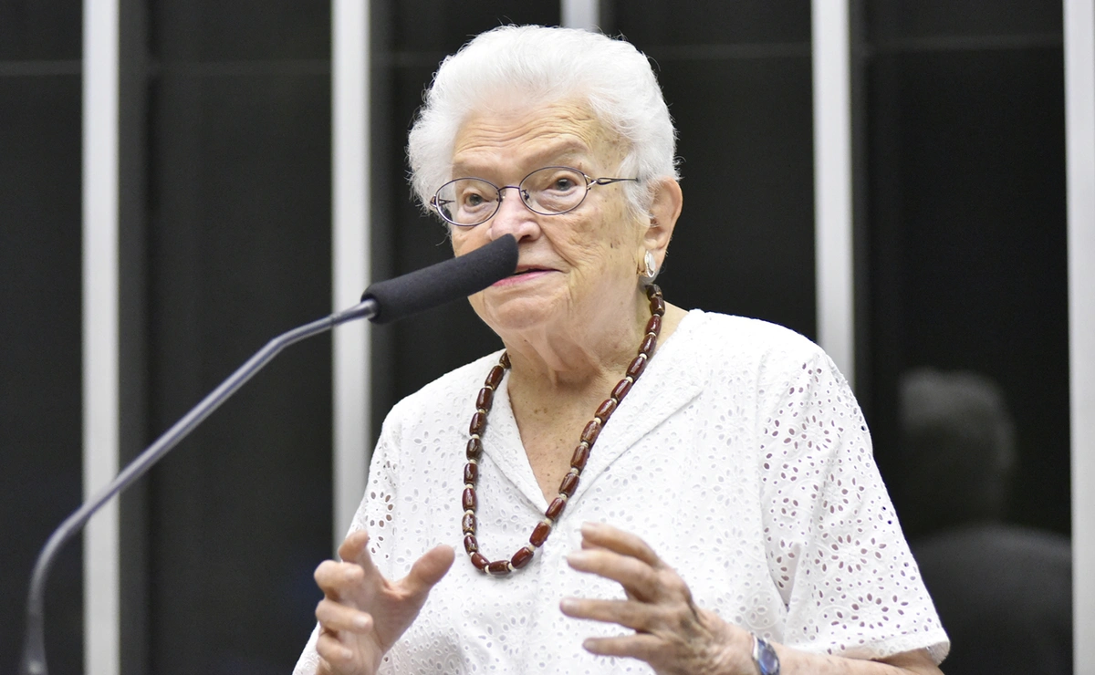 Deputada Luiz Erundina
