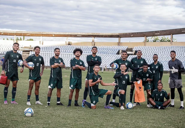 Equipe do Altos em preparação para o duelo contra o Fluminense-PI pela Série D 2024