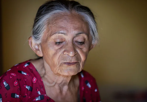 Esposa da vítima, Maria Isolina