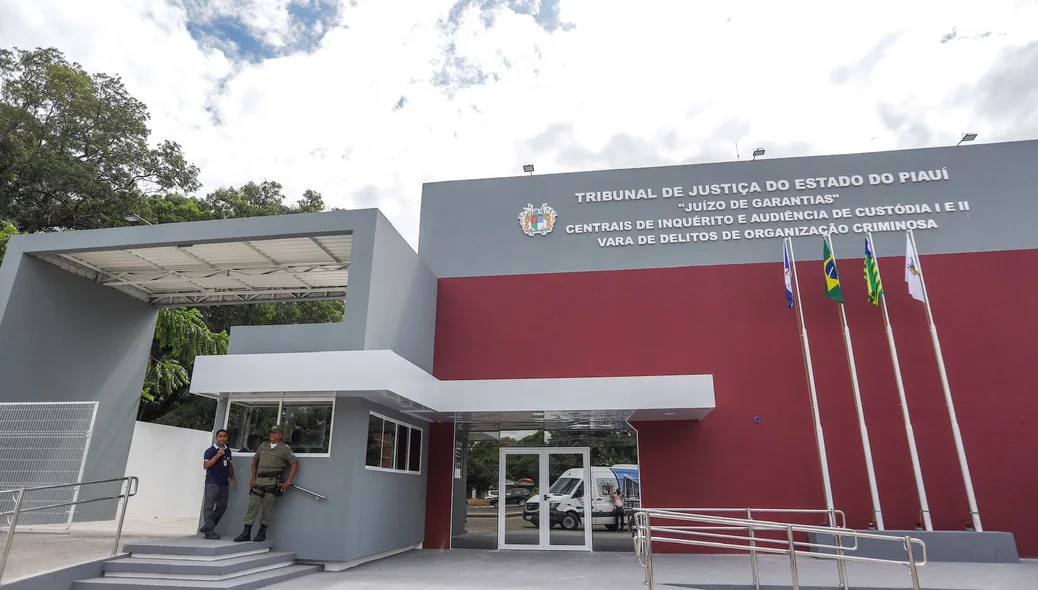 Fachada da nova Central de Inquéritos