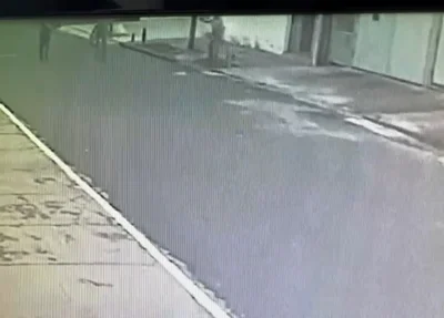 Flagrante do momento em que o PM mata morador de rua em Teresina