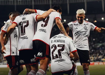 Flamengo domina partida e atropela o Vasco no clássico dos milhões