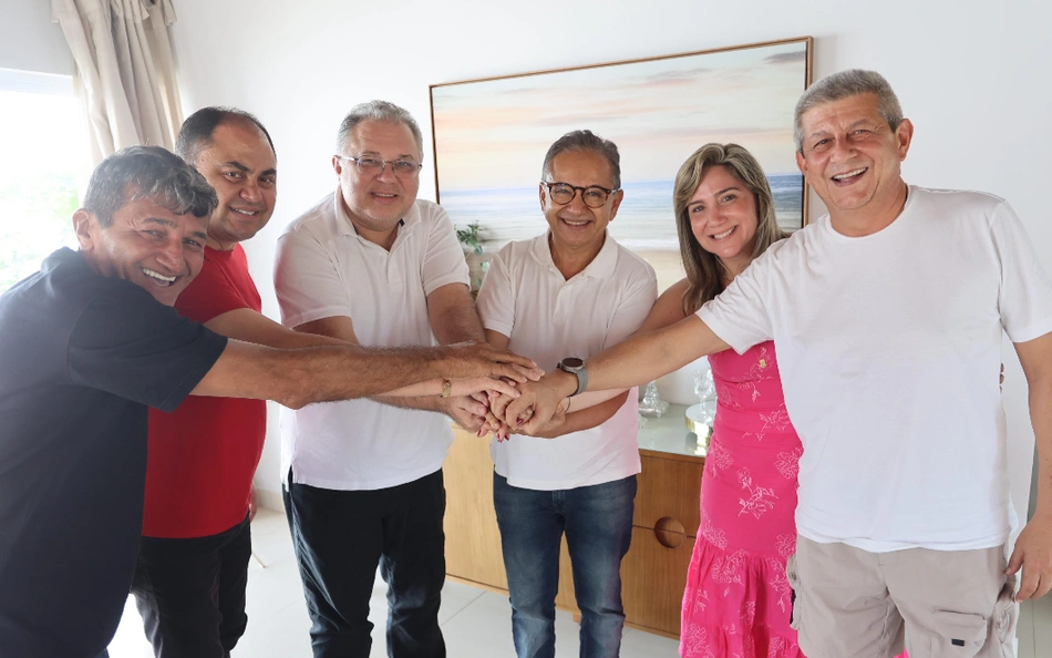 Florentino Neto promove reunião em favor da pré-candidatura de Dr. Hélio