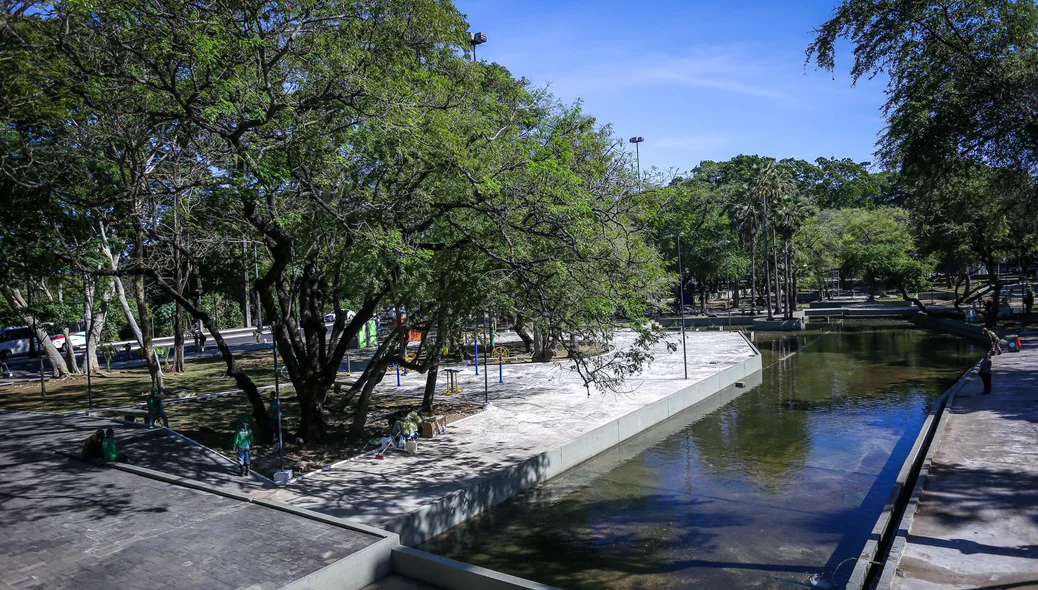 Fonte da Praça da Costa e Silva