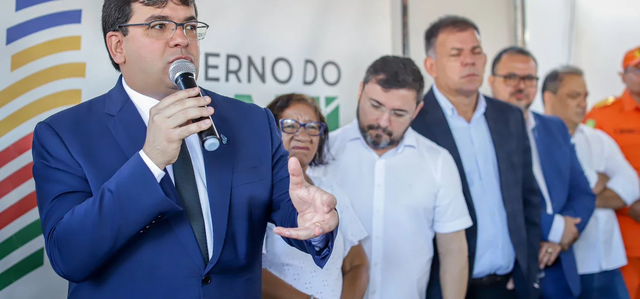 Governador Rafael Fonteles fala aos presentes