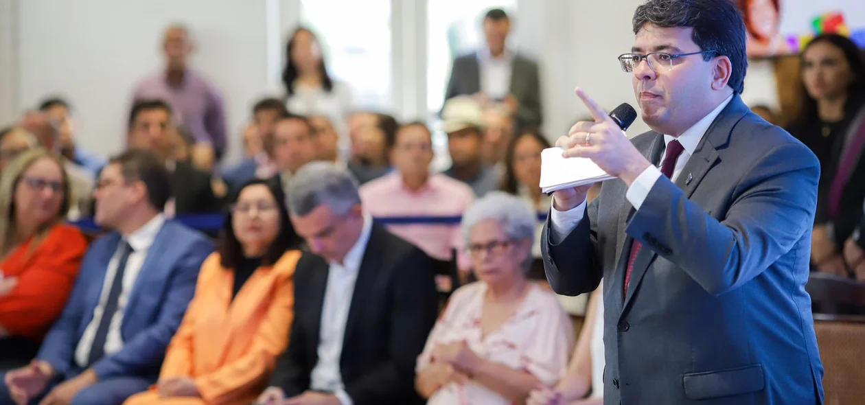 Governador Rafael Fonteles se manifestar aos presentes
