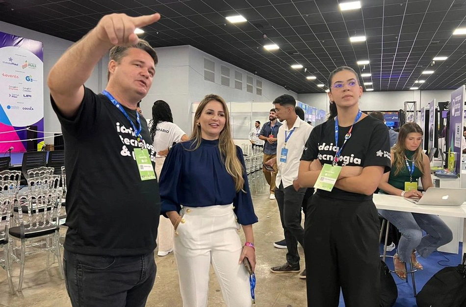 Josiene Campelo visita espaço de e-Sports na Campus Weekend Party