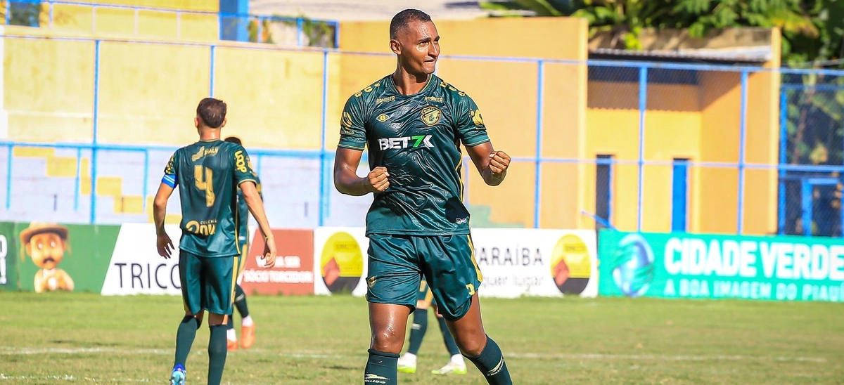 Leandro Amorim, zagueiro do Altos