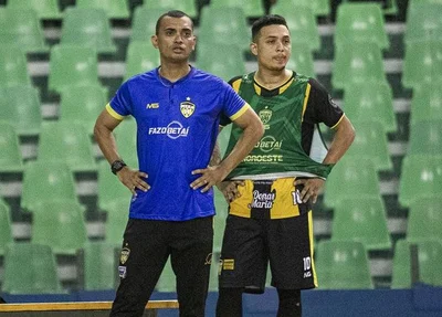 Léo Silva, técnico da AABB/Mesa 14