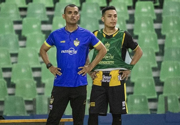 Léo Silva, técnico da AABB/Mesa 14