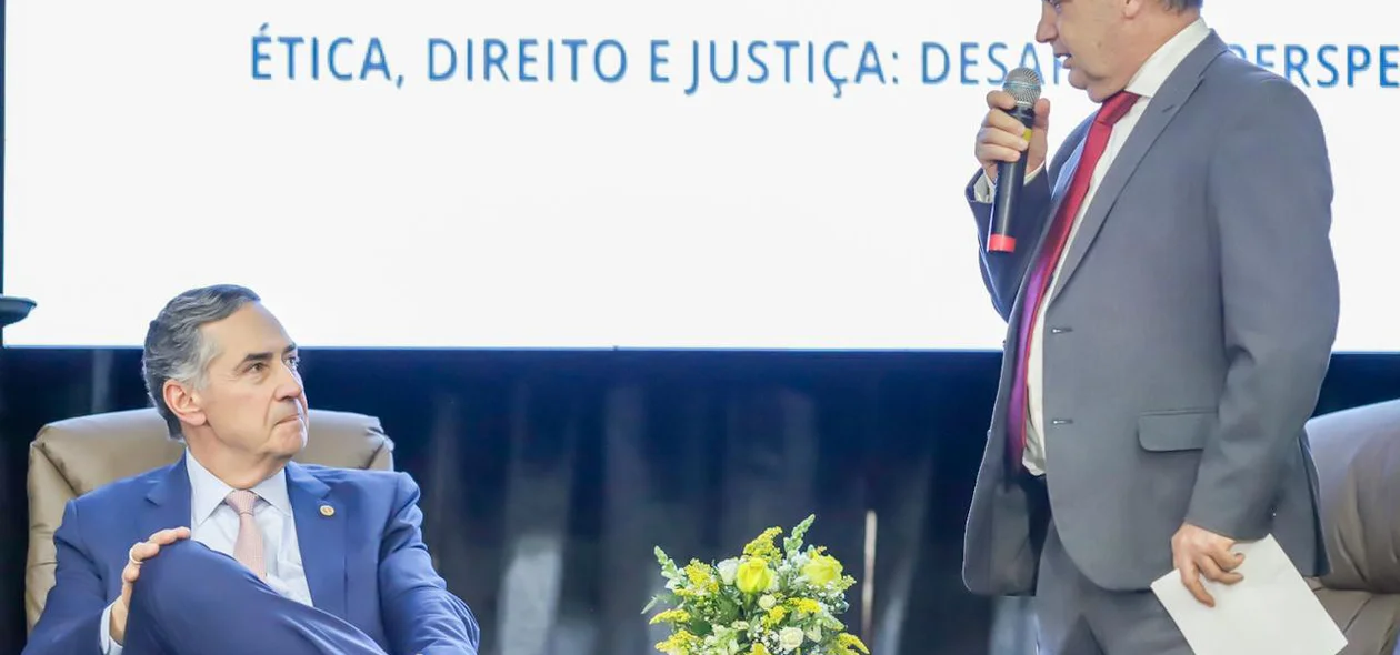 Ministro Barroso e desembargador Hilo de Almeida