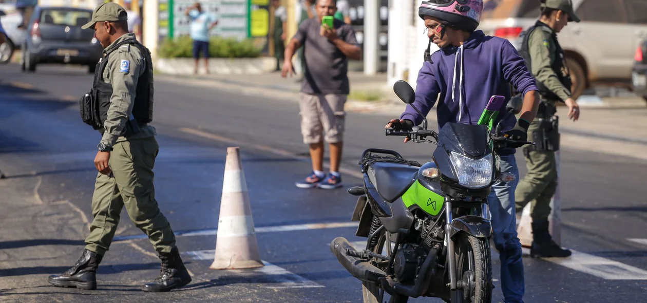 Motociclista caiu da moto