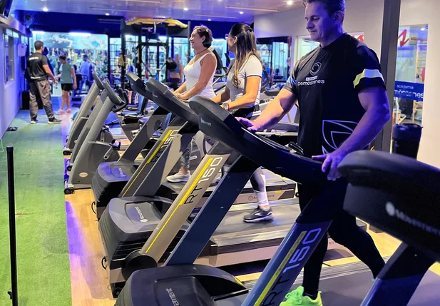 O idoso não melhora a marcha na esteira, mas sim na musculação