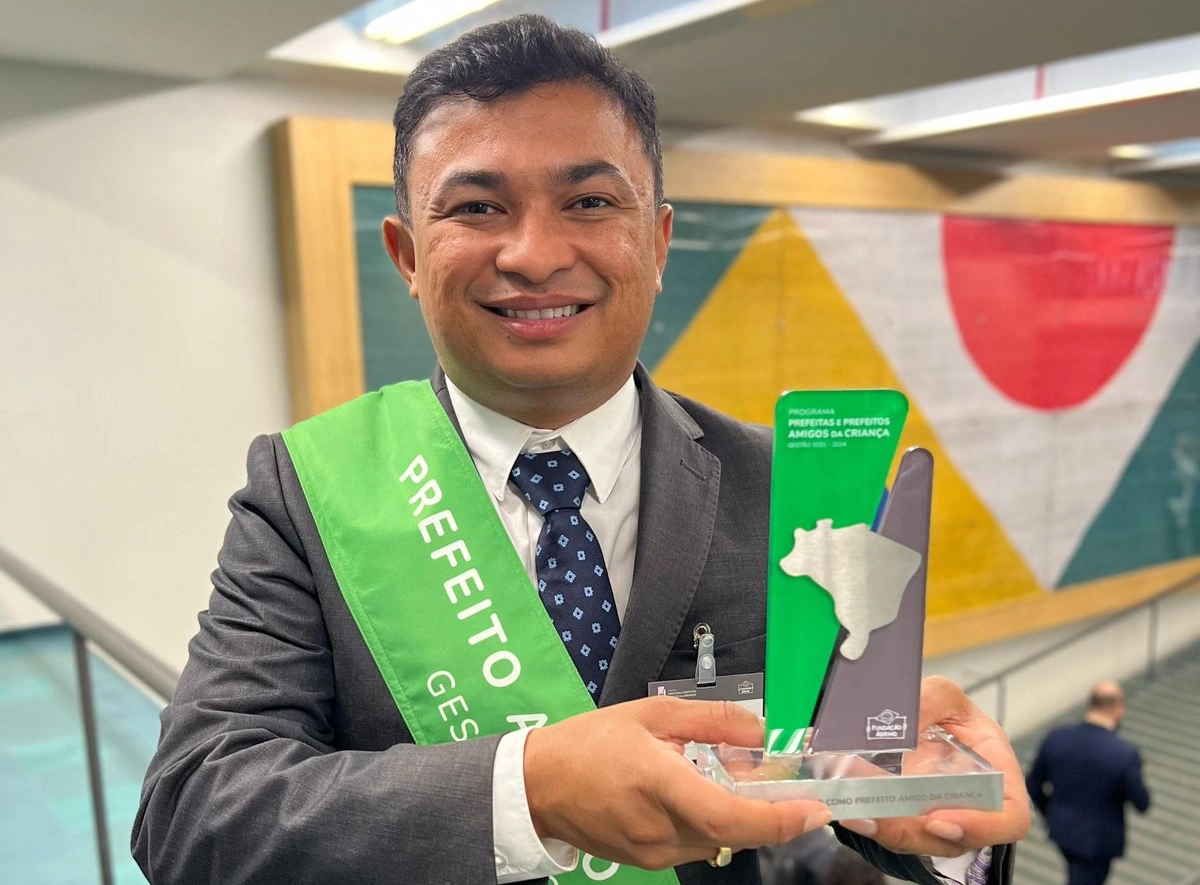 O prefeito Aldemes Barroso