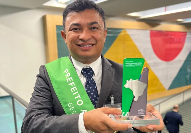 O prefeito Aldemes Barroso