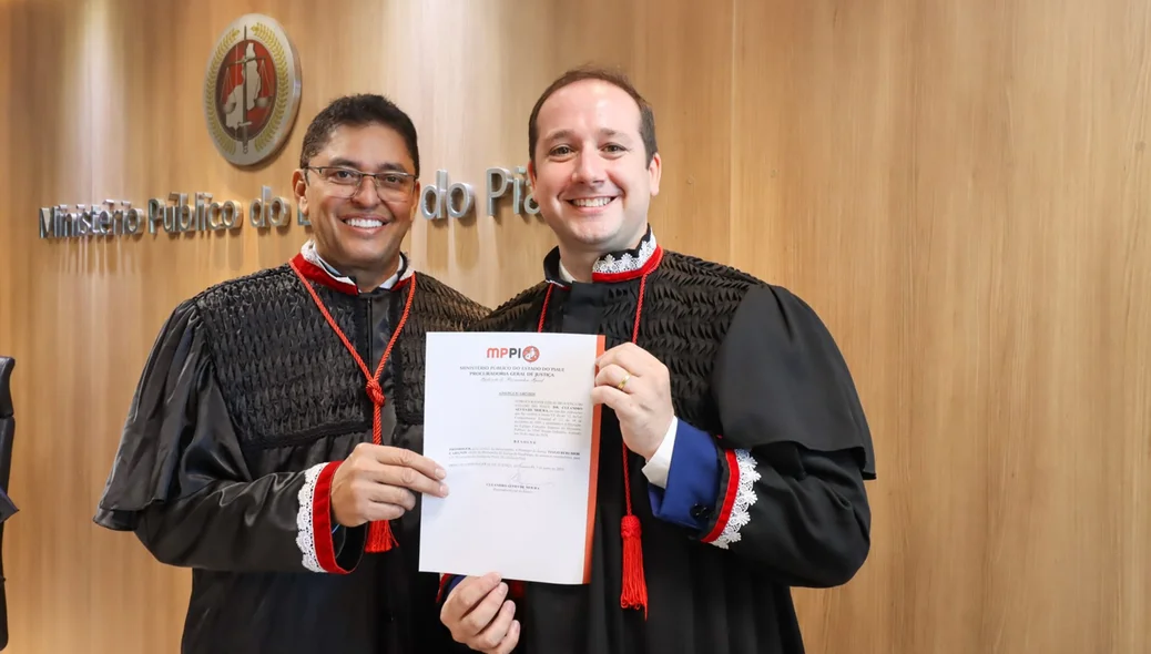Os membros do Conselho Superior parabenizaram os promotores de Justiça promovidos e removidos