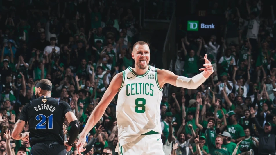 Porzings foi decisivo na vitória do Boston Celtics