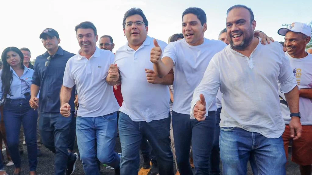 Rafael Fonteles e Leonardo Sobral entregam rodovia que liga sul ao norte sem passar pela capital