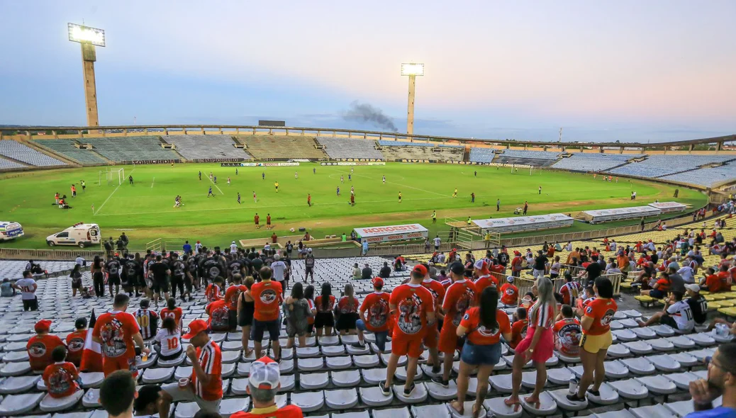 River e Cametá se enfrentaram no estádio Albertão