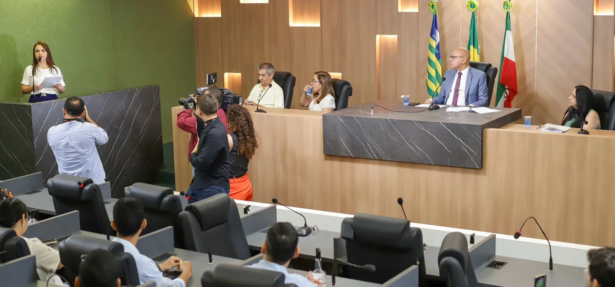 Servidora Cristal Sá, fala aos presentes