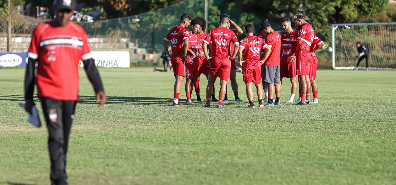 Time titular do River-PI