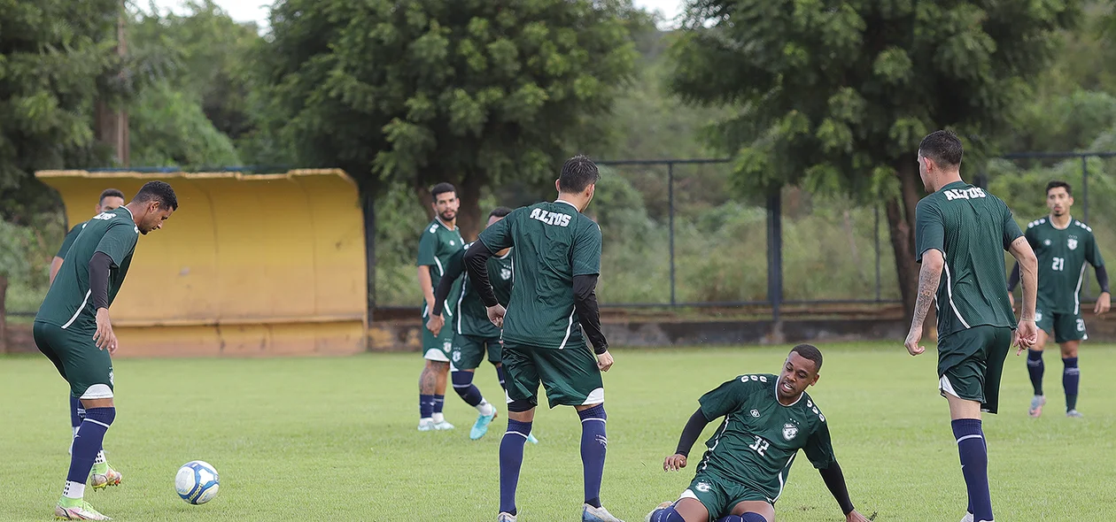 Treino aconteceu nesta quarta-feira