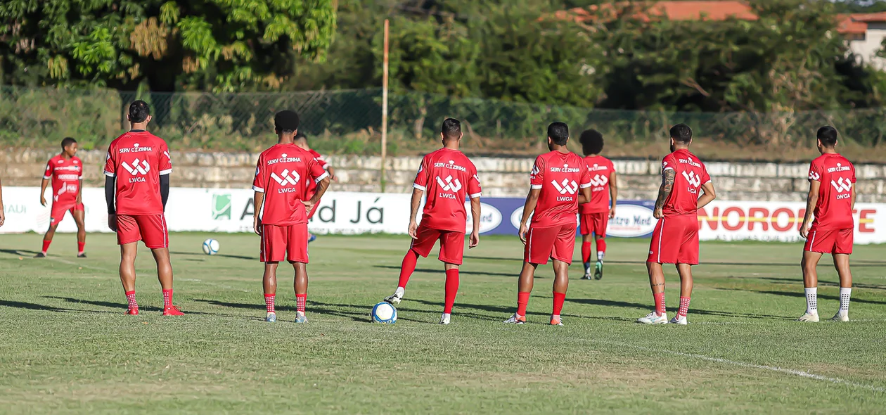 Treino aconteceu nesta quinta-feira
