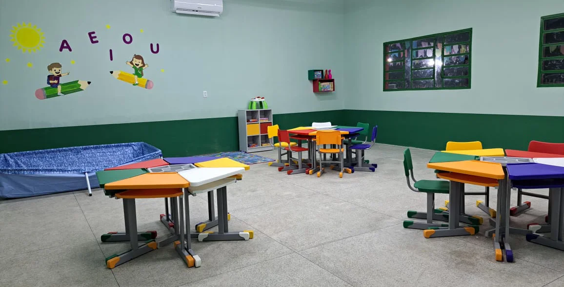 Uma das salas de aula da escola