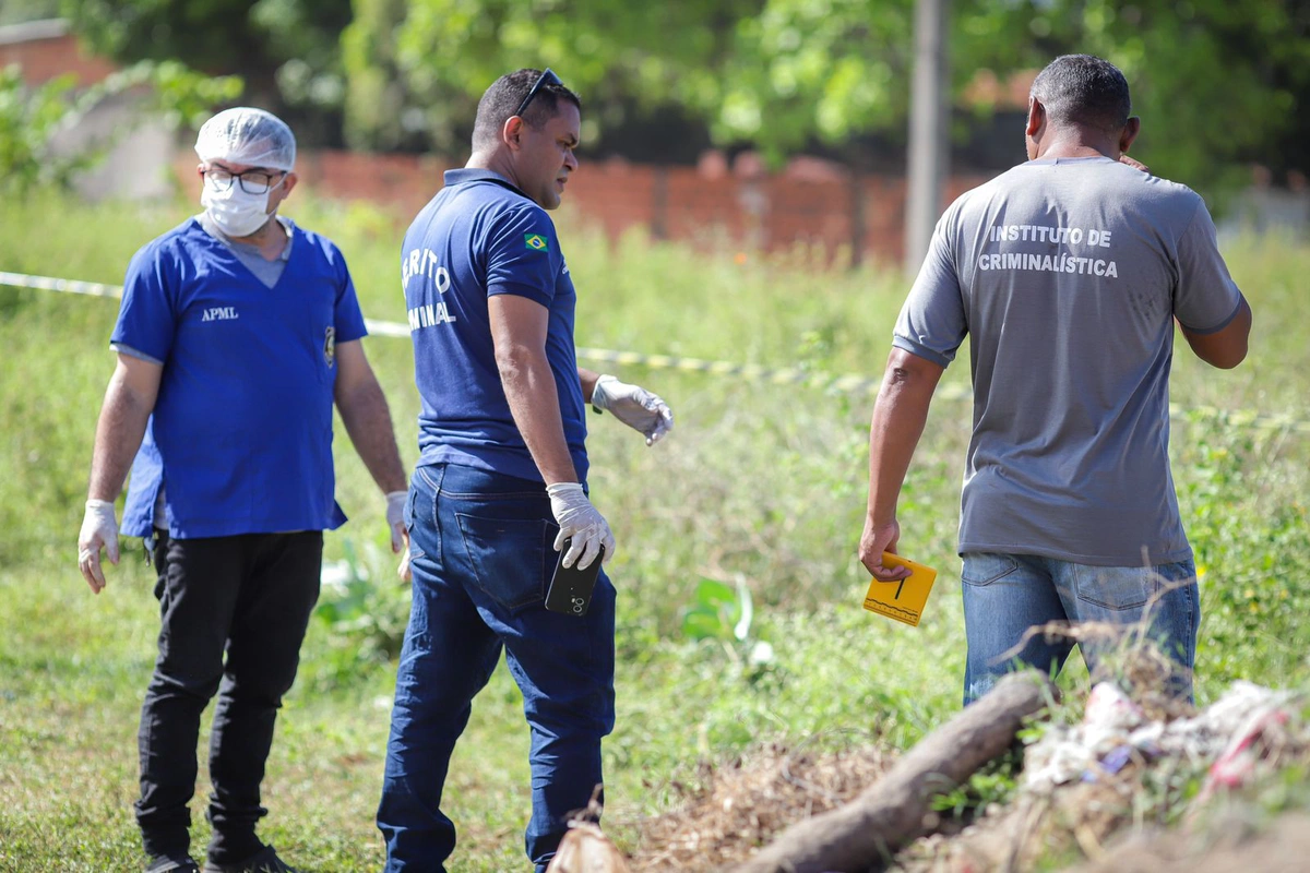Uma perícia foi realizada no local
