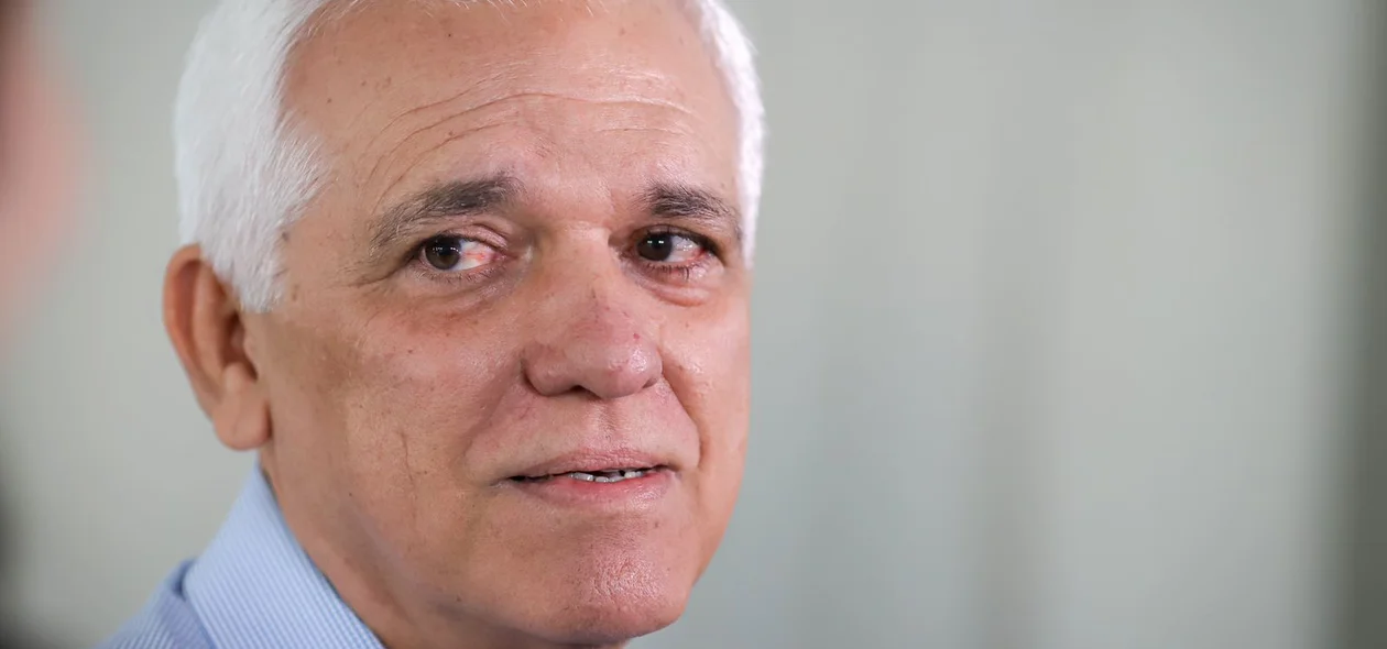 Vice-governador Themístocles Filho
