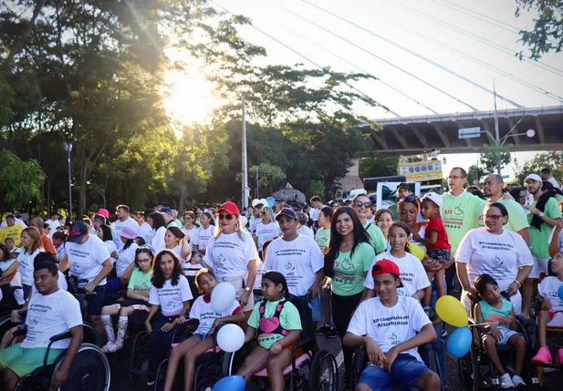 XIV Caminhada pela Acessibilidade leva inclusão para Avenida Raul Lopes em Teresina