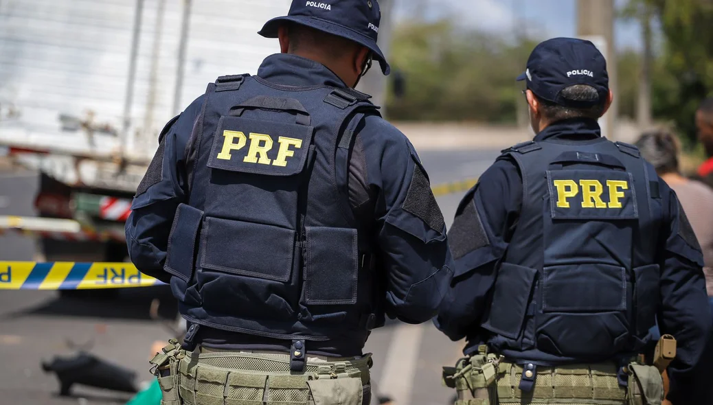 Agentes da PRF