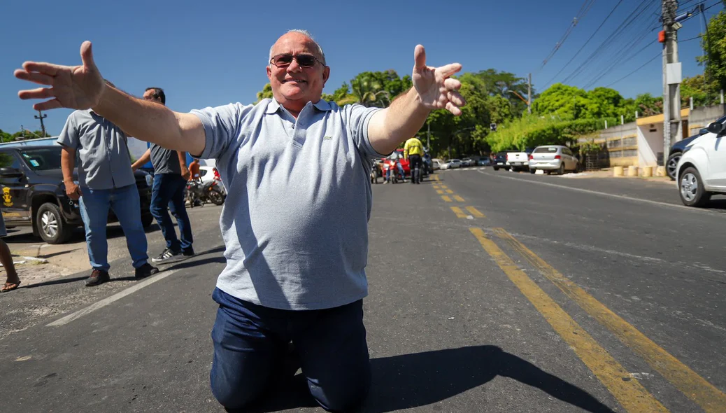Antônio José Lira comemora entrega da pavimentação da Avenida Camilo Filho