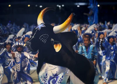 Apresentação do Boi Caprichoso no 57º Festival Folclórico de Parintins