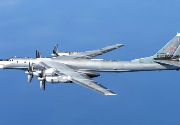 Avião russo interceptado