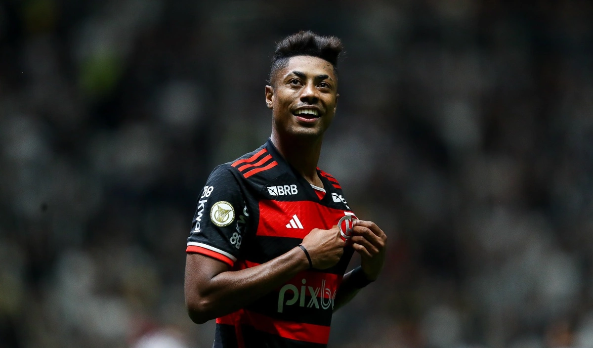 Bruno Henrique marcou dois gols na partida