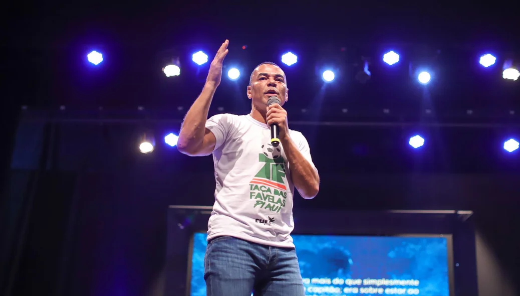 Cafu no Teatro 04 de Setembro