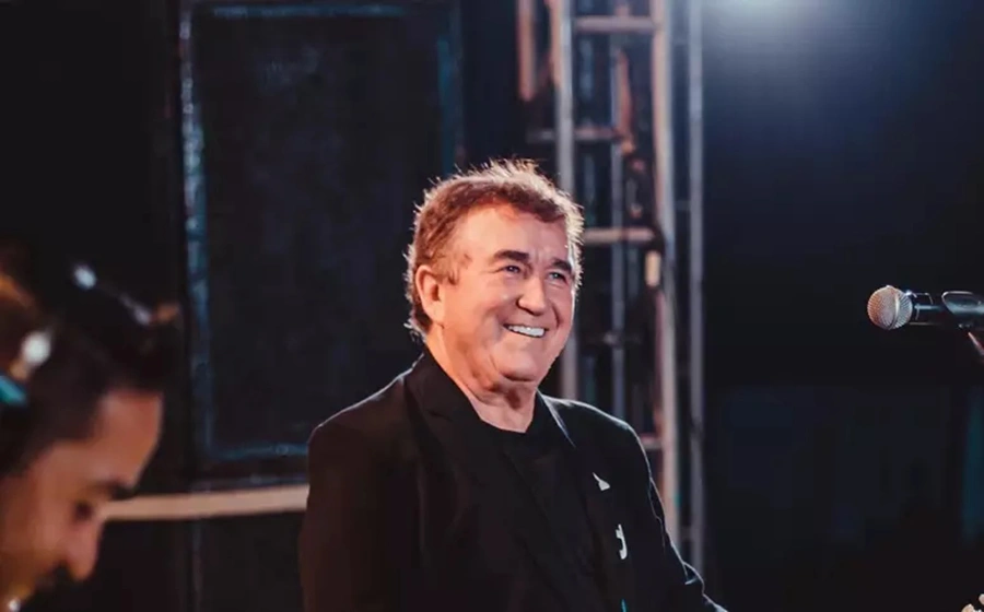 Cantor Amado Batista