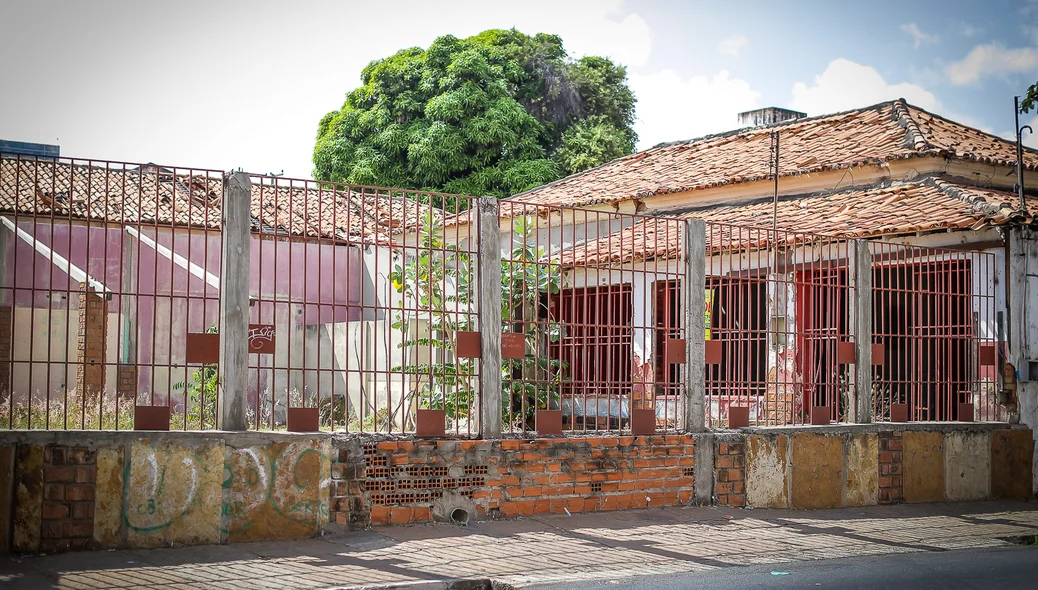 Casarões abandonados no Centro de Teresina